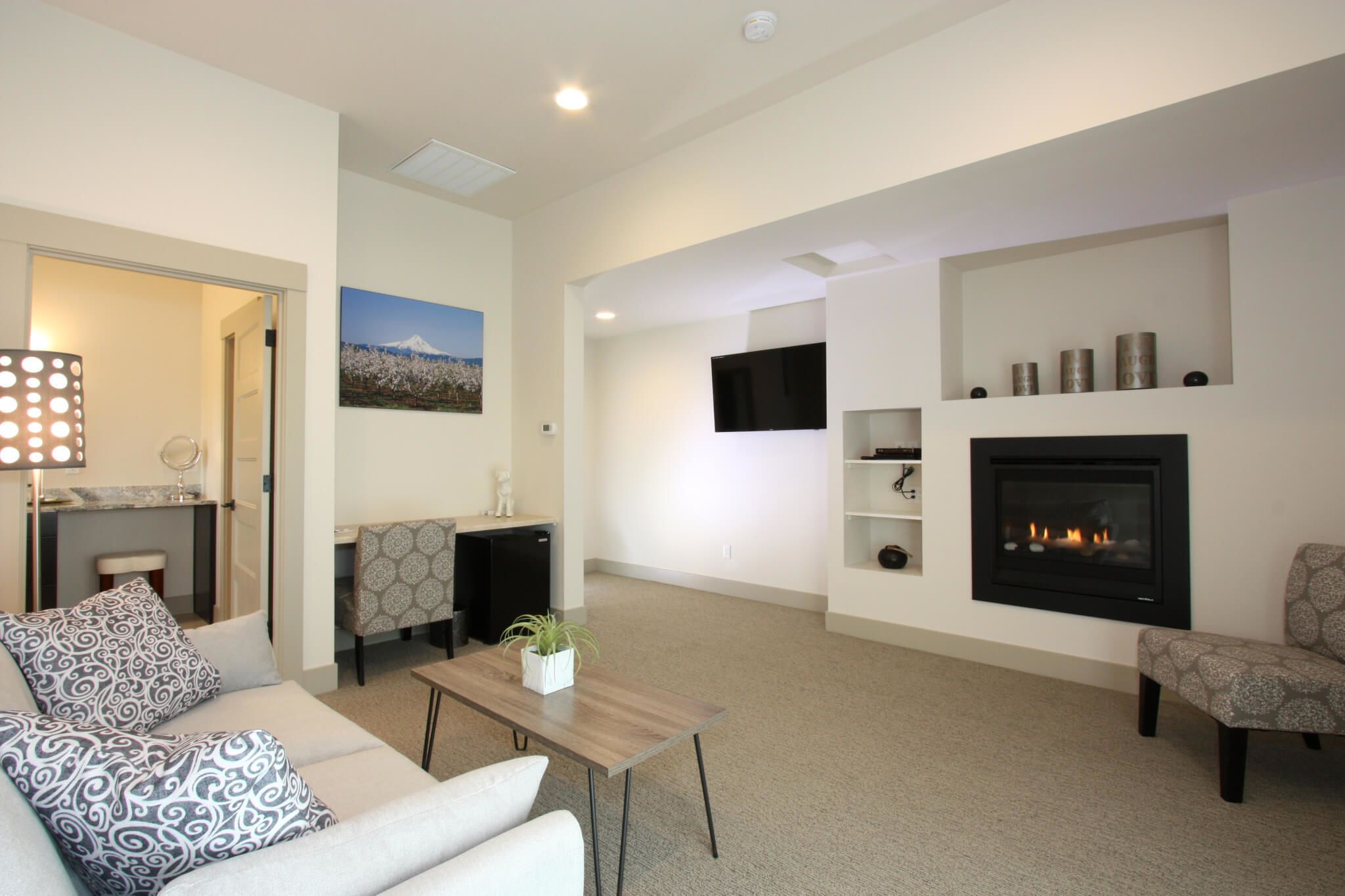Jory Suite | Iron/ironing board, free WiFi, bed sheets