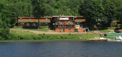 AJ's Lodge and Oven