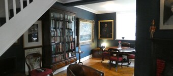 Unique period cottage in Dublin 4 docklands