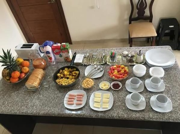 Free daily continental breakfast