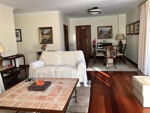 Fernseher, DVD-Player