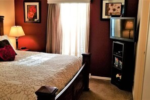 3 bedrooms, iron/ironing board, Internet, bed sheets