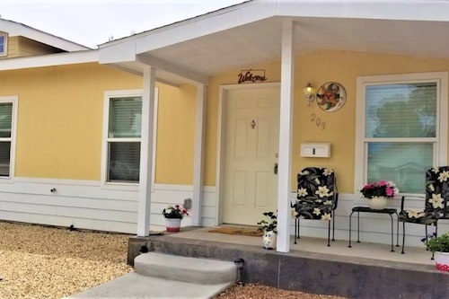 Downtown Alamosa 3 Bedroom 2 Bath Home