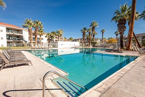 Piscine couverte, piscine chauffée