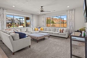 電視、電子遊戲