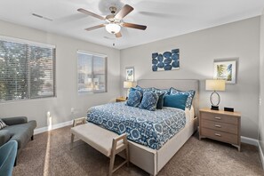 6 bedrooms, iron/ironing board, free WiFi, bed sheets - Paradise Village 97, Private Hot Tub, Games, Ping Pong Table, Arcade Basketball, and More (Santa Clara)