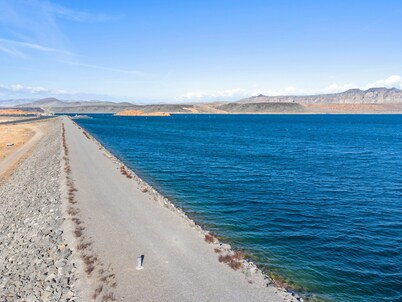 Sand Hollow 3334: Family Vacation Home, Private Pool, Splash Pad, and near Sand Hollow Reservoir