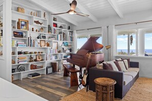 TV connectée, livres, vidéothÚque, chaßne hi-fi