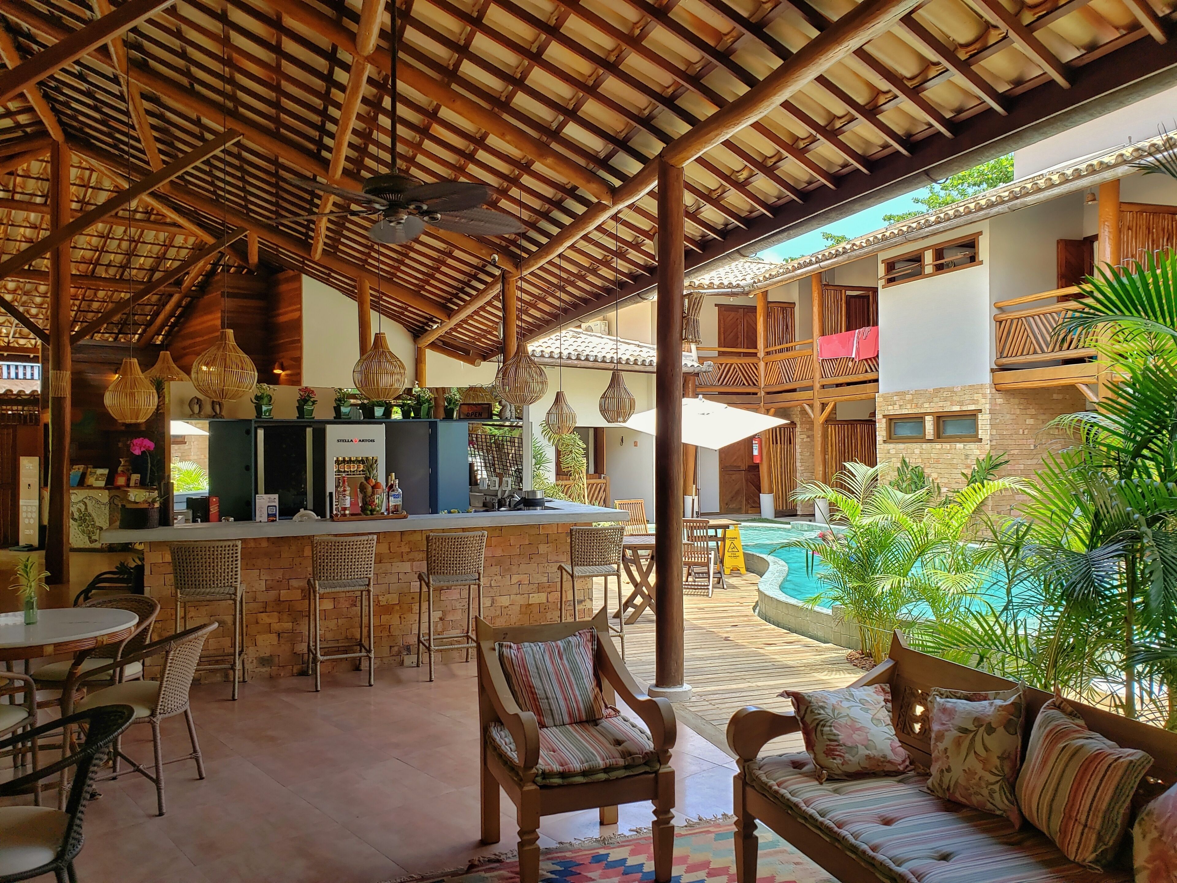 Breakfast, lunch and dinner served