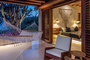 3 bedrooms, iron/ironing board, WiFi, bed sheets - Oceanview Luxe Property in Elite Resort Community (huatulco)