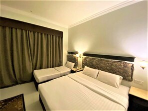 Egyptian cotton sheets, premium bedding, minibar, in-room safe - Signature Inn Deira - Free Parking (Dubai)