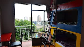 Dormitorio compartido, dormitorio mixto (Maca) | Vista a la playa o el mar