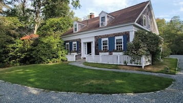 Bagian depan properti