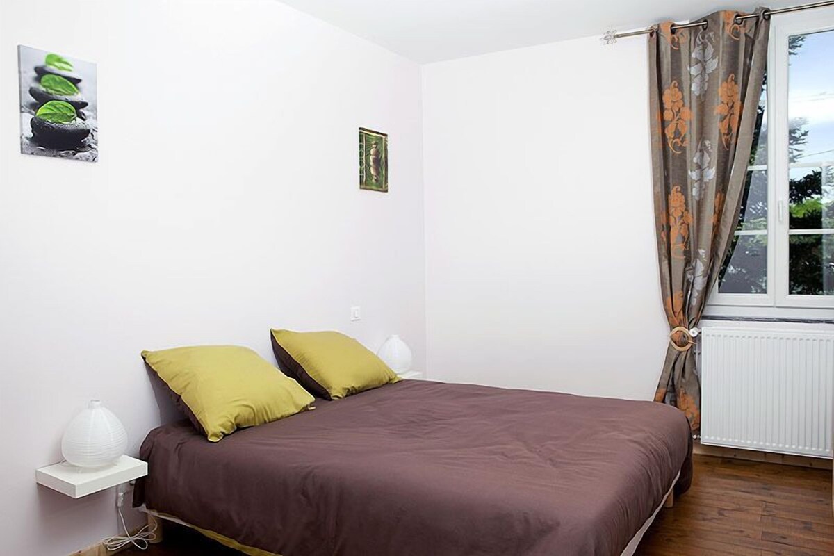 Suite (Zen) | Individually decorated, individually furnished, cribs/infant beds