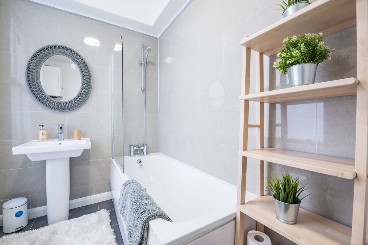 Apartment, 1 Double Bed, Non Smoking | Bathroom