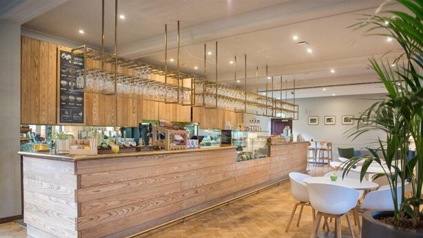 Restaurant - University of Cambridge, West Court - Campus Accommodation (Cambridge)