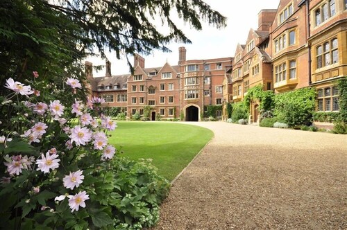 University of Cambridge, Trinity Hall - Campus Accommodation
