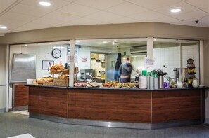 Snack bar - London School of Economics, Covent Garden - Hostel (London)