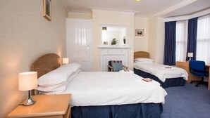 Unclassified image, 2 of 8, button - University of Oxford, Isis Guest House (Oxford)