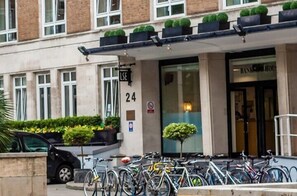 Exterior - Bankside House, South Bank (London)