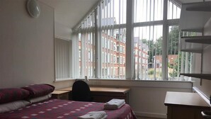 Room - Univerity of Cambridge, St Edmund's College - Campus Accommodation (London)