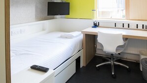 Bed sheets - University of Bath, The Quads - Campus Accommodation (Bath)