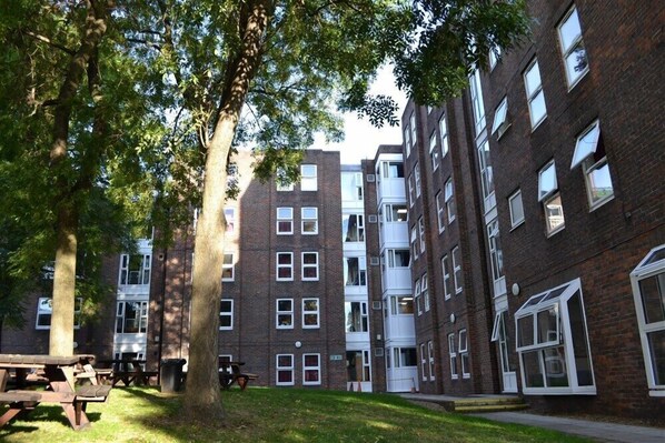 Exterior - London Metropolitian University, Wood Green Hall - Campus Accommodation (London)