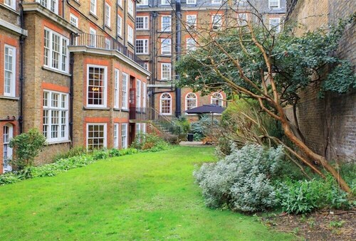 University of London, Nutford House - Campus Accommodation