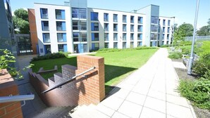 Exterior - University of London, St George's - Campus Accommodation (London)