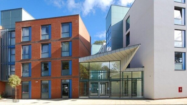 Exterior - University of London, St George's - Campus Accommodation (London)