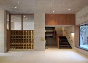 Lobby - Exeter College, Cohen Quadrangle - Campus Accommodation (Oxford)