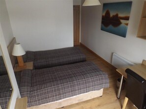 Bed sheets - Institute of Technology Sligo, St Angela's Apartments (Sligo)