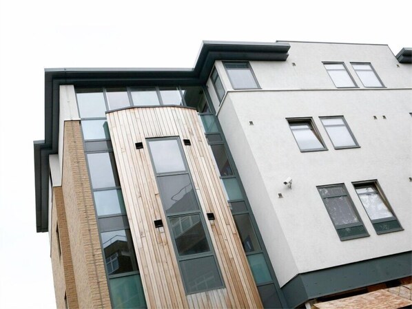 Exterior - University of the Arts, Don Gratton House - Campus Accommodation (London)