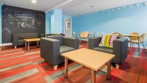 Interior - University of the Arts, Don Gratton House - Campus Accommodation (London)