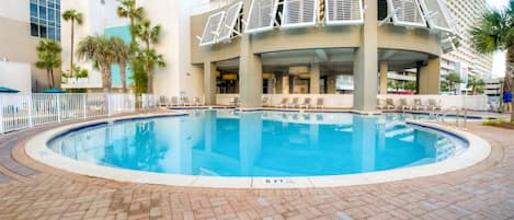 5 piscines extérieures