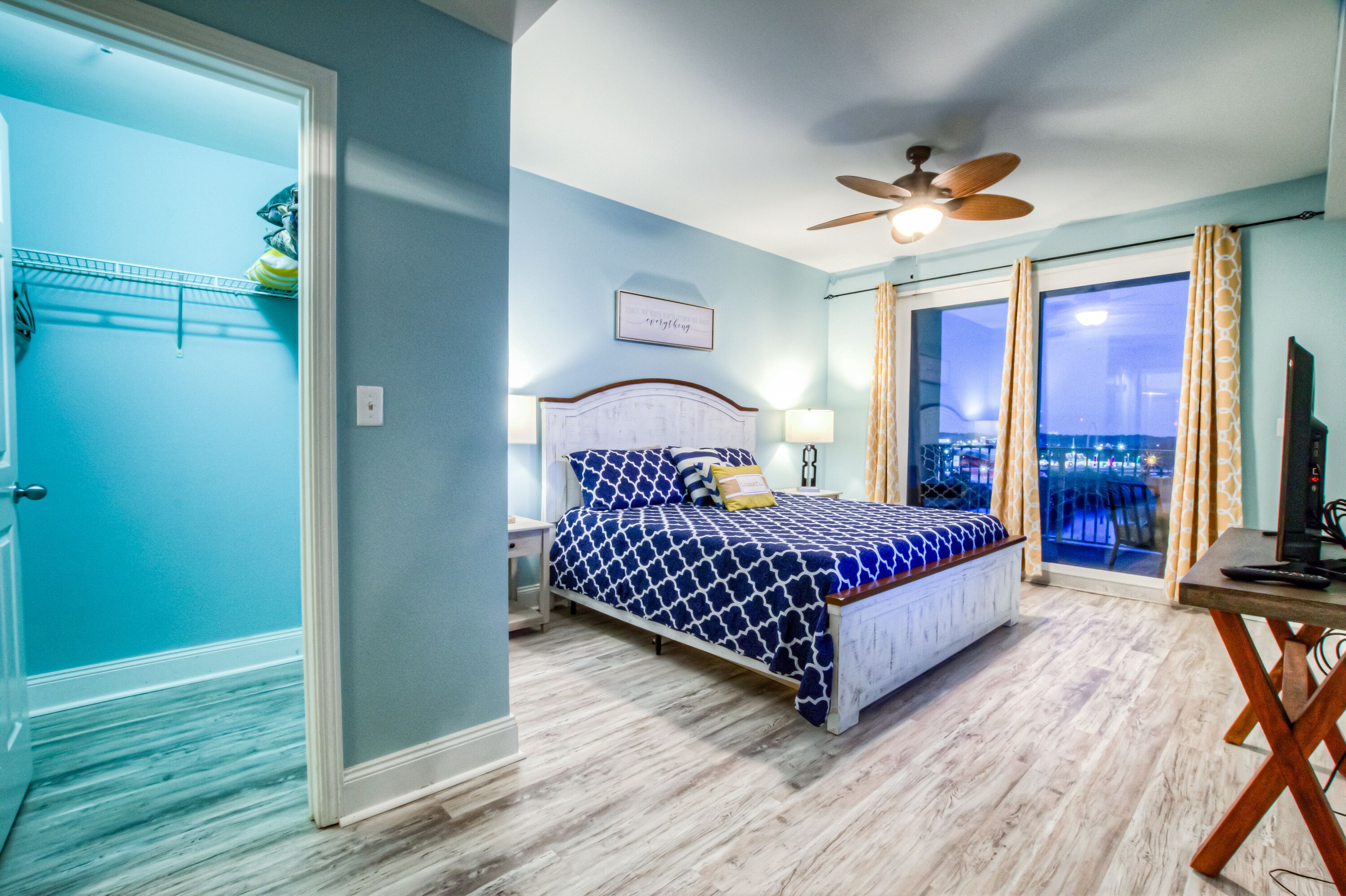 Condo, 2 Bedrooms, Balcony, Lake View (728) | 1 bedroom, iron/ironing board, WiFi (free), individually decorated