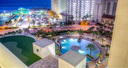 Laketown Wharf Resort by Aneliya's Rentals