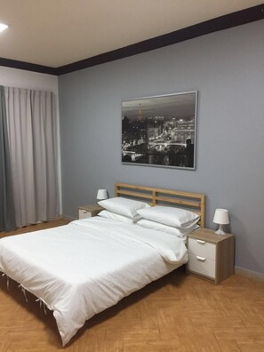 Verdunkelungsvorhänge, Bettwäsche, Rollstuhlgeeignet