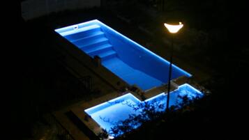 Indoor pool, seasonal outdoor pool