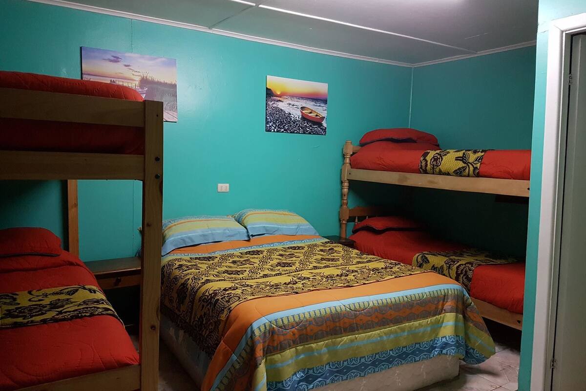 Family Room, Multiple Beds (Familiar)