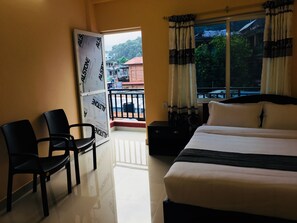 Standard Room, 1 King Bed, Lake View | Desk, soundproofing, iron/ironing board, free WiFi - Golden Lake (Pokhara)