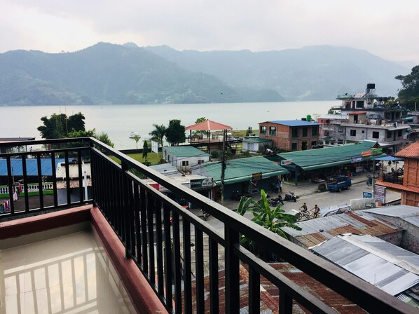 Standard Room, 1 King Bed, Lake View | Balcony - Golden Lake (Pokhara)