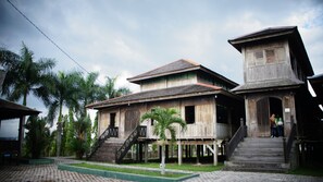 Point of interest - Houseboat Bee Kelotok (Kumai)