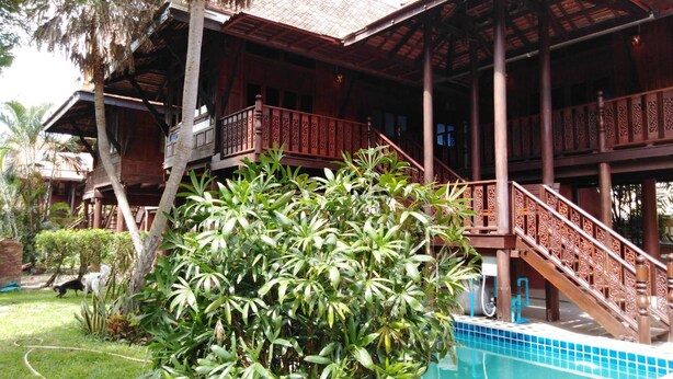 Ảnh chưa phân loại, 1 trong số 49 ảnh, nút
