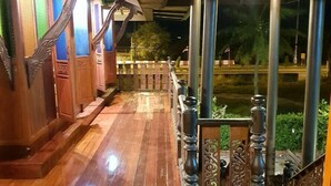 Ảnh chưa phân loại, 5 trong số 49 ảnh, nút