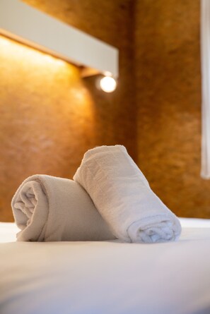 Room, 3 Bedrooms, Connecting Rooms | Individually furnished, free WiFi, bed sheets - Azureva Murol (Murol)