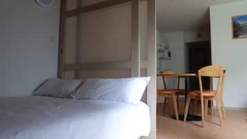 Free cots/infant beds, free WiFi, bed sheets, wheelchair access