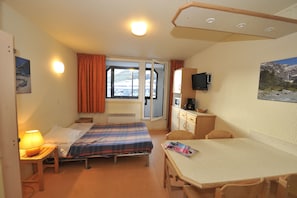 1 bedroom, soundproofing, free cribs/infant beds, free WiFi - Azureva La Mongie (Bagnères-de-Bigorre)