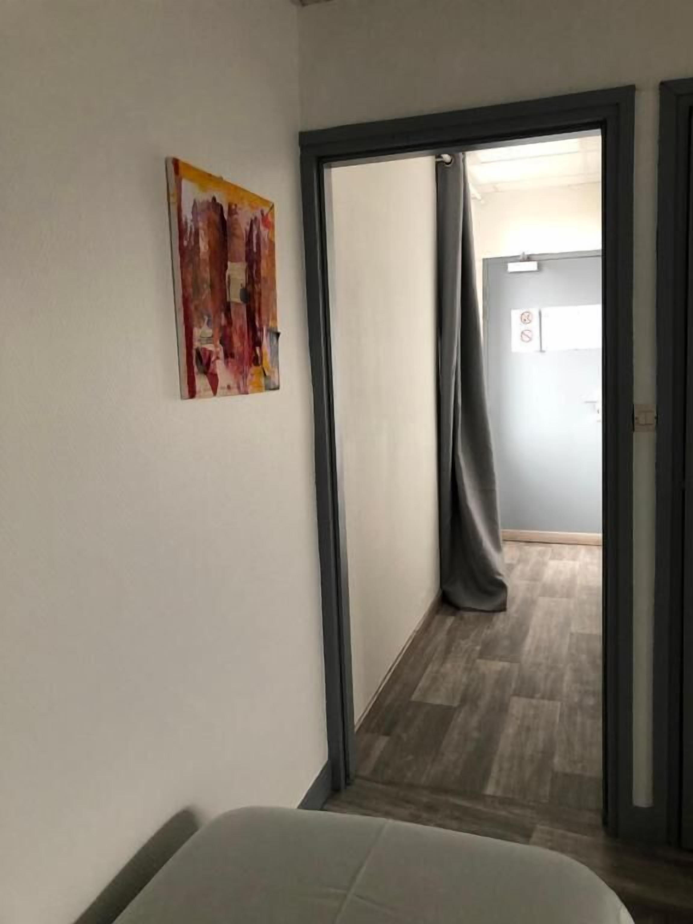 classic triple room | individually furnished, desk, laptop workspace, blackout curtains