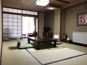 Room Type B - TOKIWAYA Ryokan (Nozawaonsen)